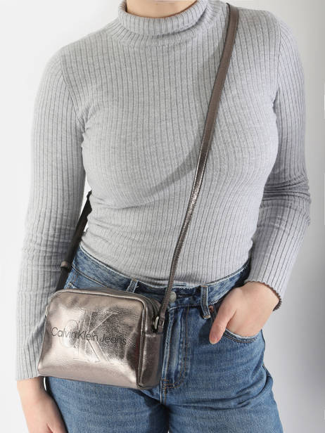 Sac Bandoulière Sculpted Calvin klein jeans Argent sculpted K612731 vue secondaire 1